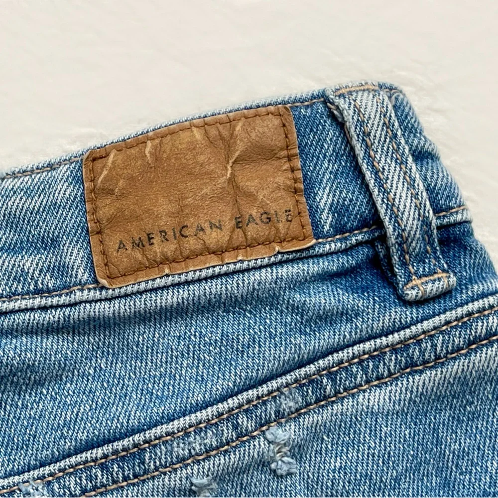 American Eagle DistressedMom Straight Jean size 00 - Picture 2 of 7